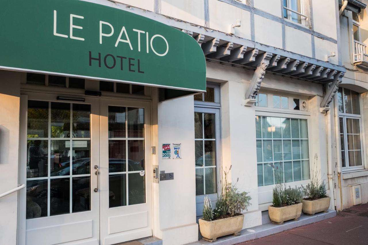 Hotel Le Patio - ドーヴィル エクステリア 写真